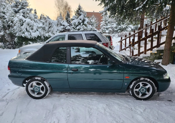 Ford Escort cena 24900 przebieg: 72000, rok produkcji 1997 z Wejherowo małe 631